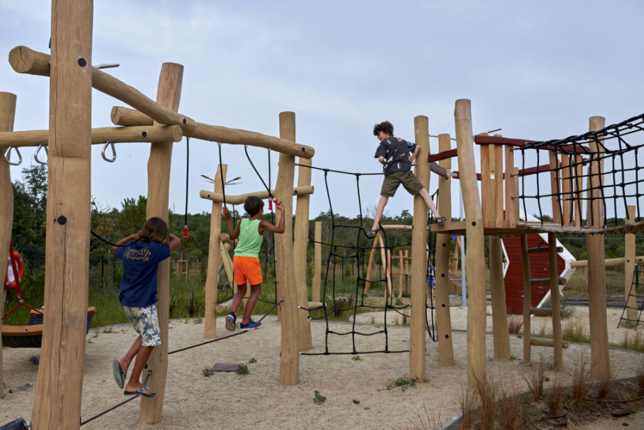 12168-Chengene_skele_playground_9-1024x683.jpg